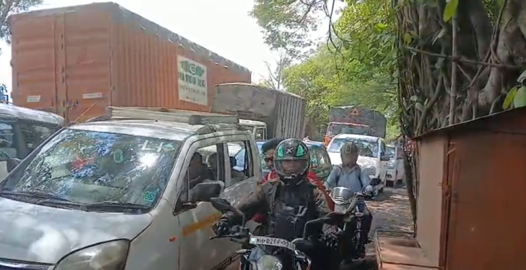 माणगांव ठप्प! महामार्गावर जीवघेणी वाहतूक कोंडी, उपाययोजना कुठे आहेत?