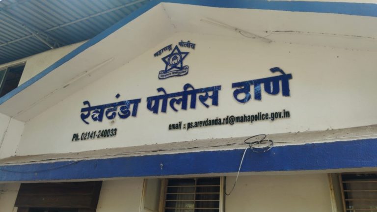 रायगड जिल्ह्यातील साळाव पुलावर ड्रोन कॅमेराचा वापर… जिल्हाधिकारी किशन जावळे यांच्या आदेशाचे उल्लंघन…