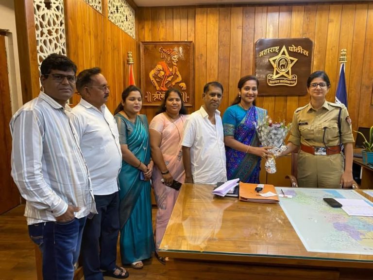 रायगड जिल्हा प्रशासनाच्या तीन स्तंभांसोबत सदिच्छा भेट… प्रशासन व लोकप्रतिनिधीतील सुसंवादाचा एक सकारात्मक क्षण…  