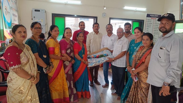 भेंडखळ ग्रामपंचायतिच्या वतीने जेष्ठ नागरिकांचा सन्मान… विविध उपक्रम राबविण्यात भेंडखळ ग्रामपंचायत सातत्याने अग्रेसर…