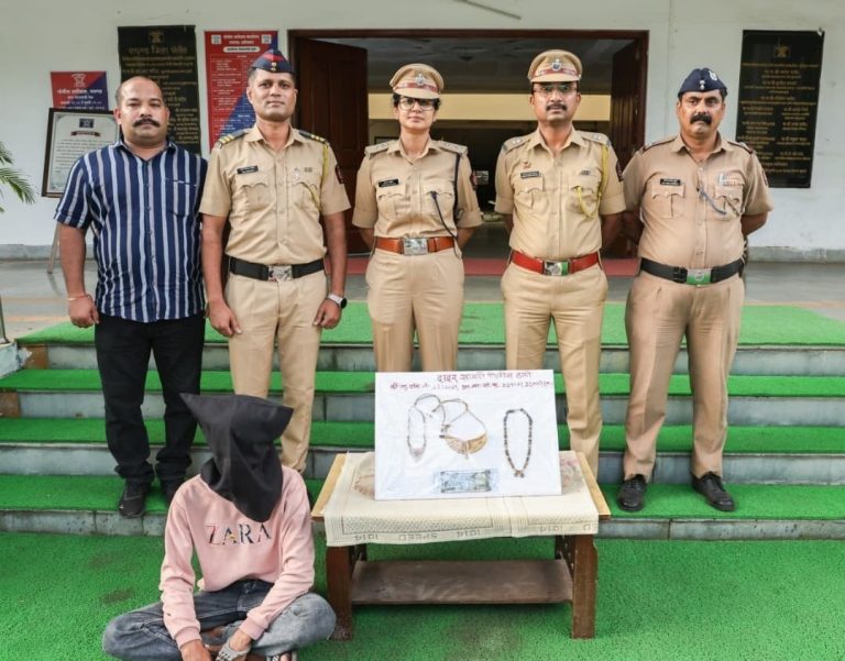 घराच्या खिडक्या उघड्या दिसल्याने चोरट्याने डाव साधला… चोरटयांनी घरफोडी करून ४ लाखांचा सोन्याचा माल लंपास…