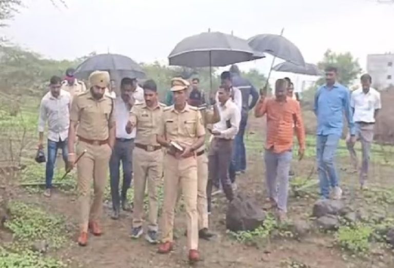 रांजणगाव तिहेरी खून प्रकरणात धक्कादायक खुलासा… अनैतिक संबंध आणी आईसह दोन मुलांना जाळलं…