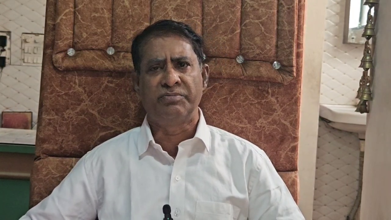 वडखळ-अलिबाग रस्त्याची अत्यंत दयनीय अवस्था… दुरावस्थेबाबत पंडितशेठ पाटीलांची सरकारकडे जोरदार मागणी…