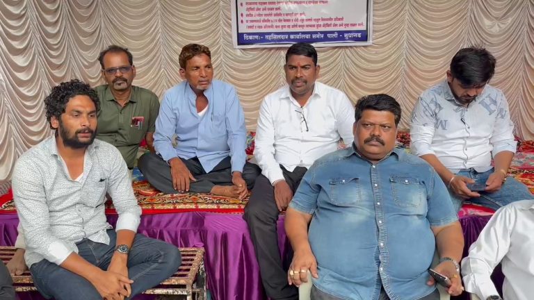 चिंतामण पवार यांचे मालकी हक्काच्या जमिनीसाठी उपोषण… शेतकरी चिंतामण पवार यांच्या आंदोलनाला वंचित बहुजन आघाडीने बळ…