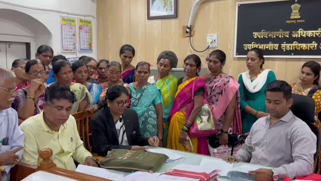 धेरंड शहापूरचे संतप्त शेतकरी धडकले रायगड जिल्हाधिकारी कार्यालयावर… शेतकरी संघर्ष समिती पेझारी व धाकटे शहापूर विभाग विविध मागण्यांसाठी आक्रमक…