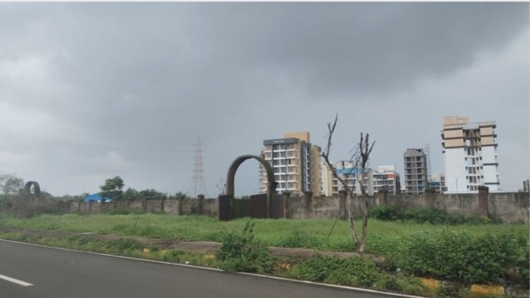 कोणी स्मशानभूमी देता का स्मशानभूमी ?रहिवाशांचा रोष…द्रोणागिरी नोडमध्ये स्मशानभूमी,दफनभूमीसारख्या मूलभूत सुविधांचा अभाव