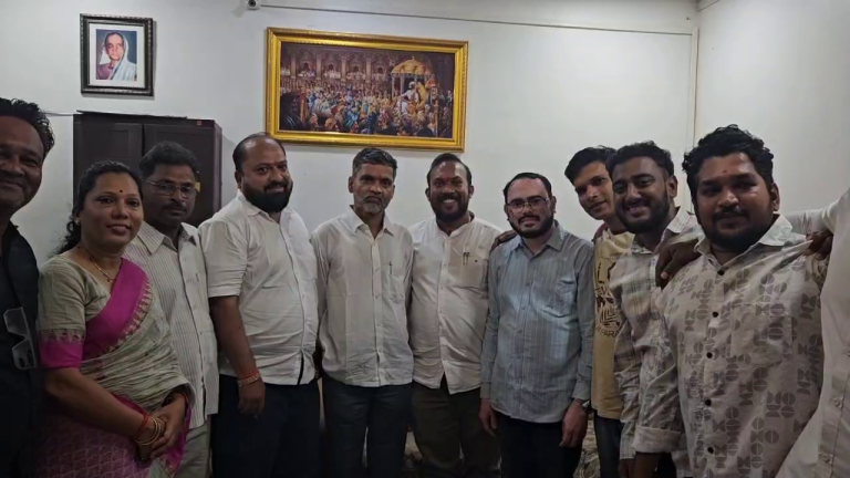 निलेश लंके यांची प्रसाद गायकवाड यांच्या परिवाराला भेट… लोकांच्या सुखदुःखात सहभागी होणारा सहकारी म्हणून प्रसाद गायकवाड यांची ओळख…