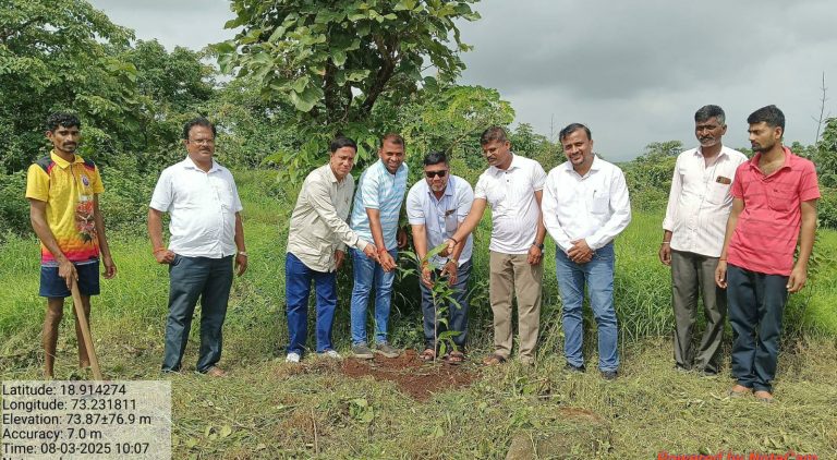 अखेर नढाळ दांडवाडी रस्ता मोकळा… महसूल सप्ताहाचे फळीत… शेतकरी खुश… 