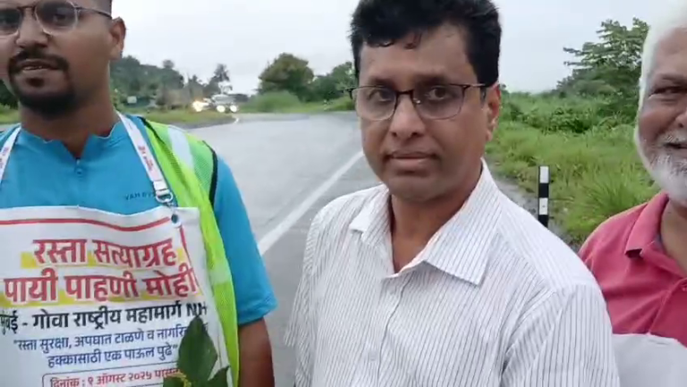 मुंबई–गोवा महामार्गाचा पायी हिशेब,विघवलीत चैतन्य पाटीलचे आगमन… सामाजिक कार्यकर्ते सुधीर सापळे यांच्याकडून महामार्ग पदयात्रा युवकाचे स्वागत…