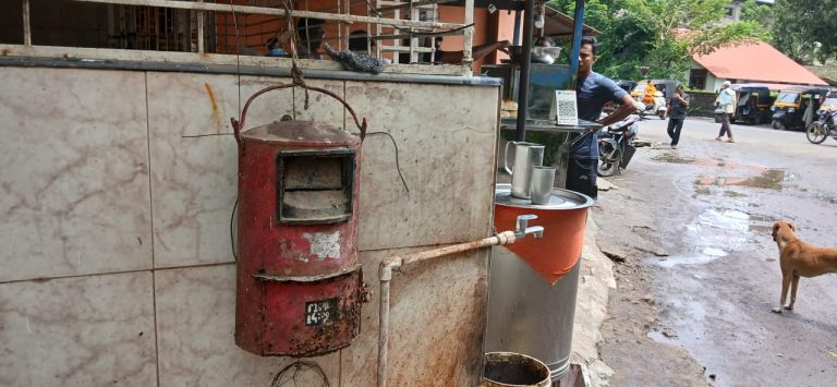 एकेकाळी घराघरांत भावनांचा सेतू… आजपासून लाल पेटी कायमची बंद…