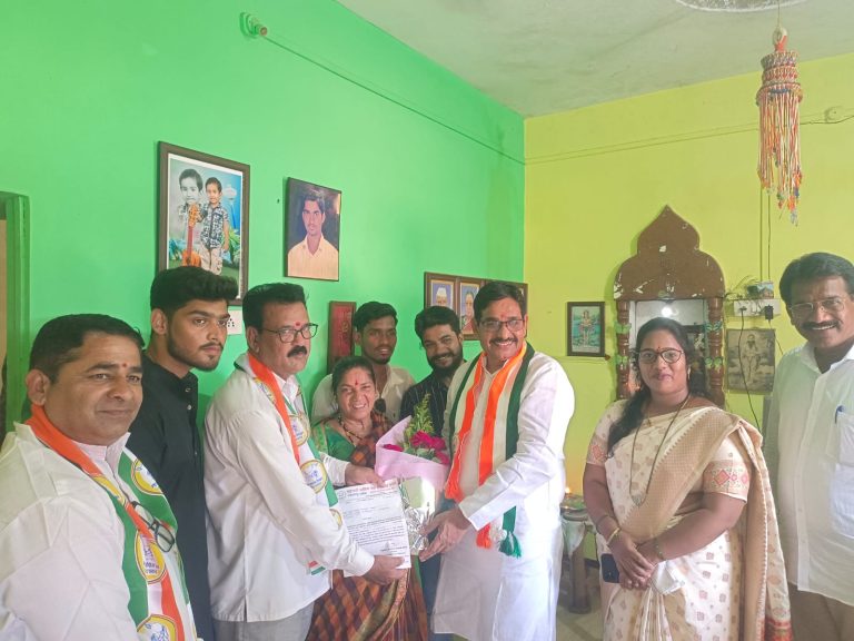 माणगाव तालुक्यातील मोर्बा येथील उद्योजक गुलाबराव पवार यांचा राष्ट्रवादी काँग्रेस पक्षात जाहीर प्रवेश – रायगड जिल्हा ज्येष्ठ नागरिक सेलच्या अध्यक्षपदी नियुक्ती.