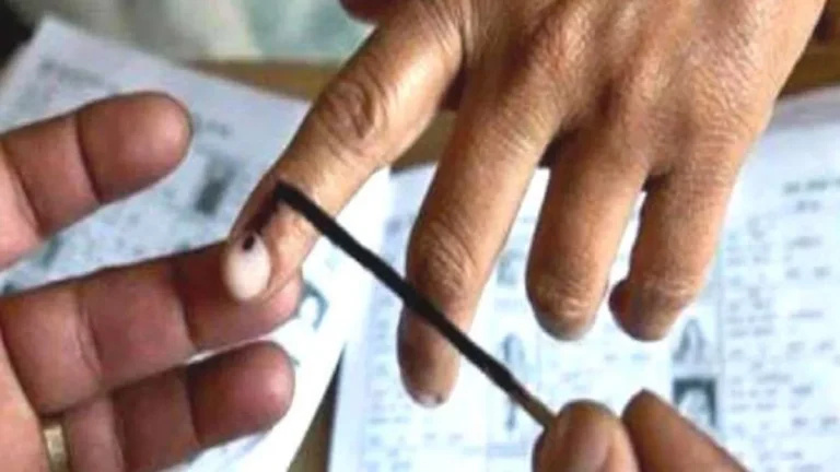 उरण नगरपरिषदेत भाजप विरुद्ध महाविकास आघाडी थेट लढत… उरण नगरपरिषद निवडणूक नगराध्यक्ष पदासाठी चौकोनी लढत…