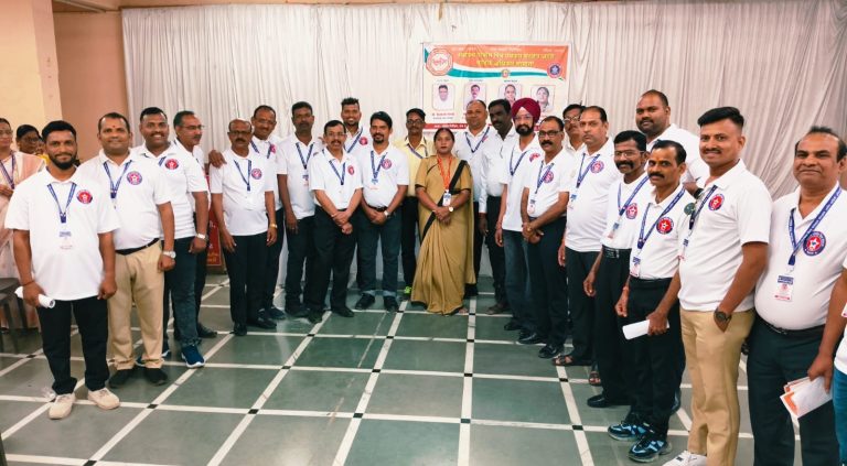 खोपोलीत स्वराज्य पोलीस मित्र संघटनेचा पदनियुक्ती सोहळा उत्साहात… स्वराज्य पोलीस मित्र पत्रकार संरक्षण संघटनेचा खोपोलीत गौरवपूर्ण कार्यक्रम…